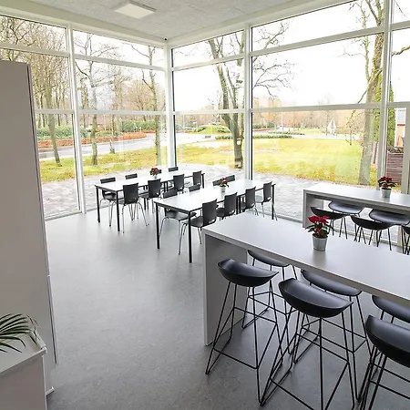 Хостел Hostel Bronderslev *